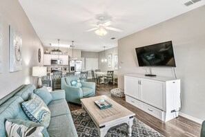 TV, music library - Water view townhome with pool & private balcony - walk to beach & jetty (Corpus Christi)