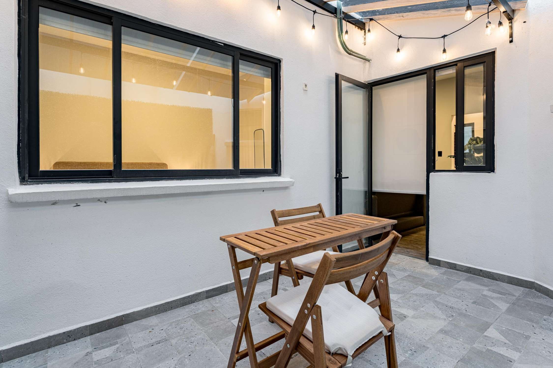 Classic Apartment, 1 Bedroom | Iron/ironing board, free WiFi, bed sheets