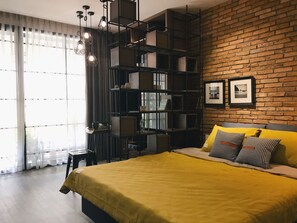 1 chambre, bureau, systĂšme dâinsonorisation, fer et planche Ă repasser