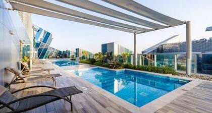 Homesgetaway - 1BR in J One Residence