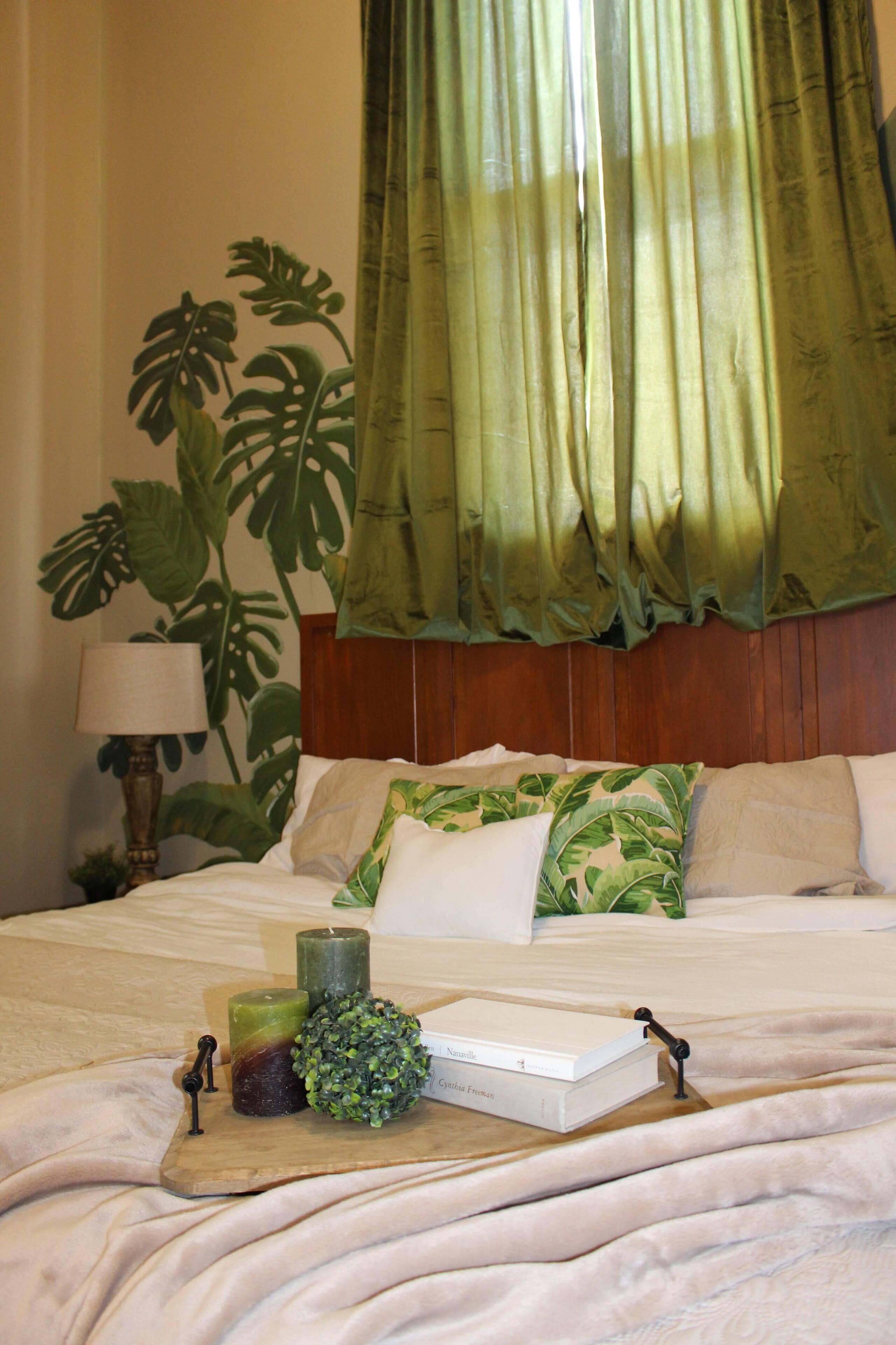 HUGE 5-bedroom house, w/large living spaces in quiet small town