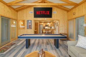 Games room - Ranch on Greenwood: Hot tub , fire pits, kayaks, Rafts, Bikes (Lake Harmony)