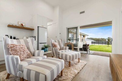 Peaceful & Cosy Studio - Immaculate Presentation