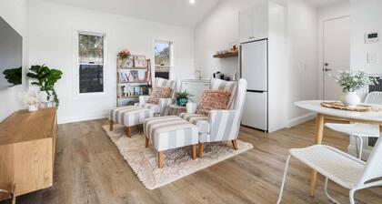 Peaceful & Cosy Studio - Immaculate Presentation
