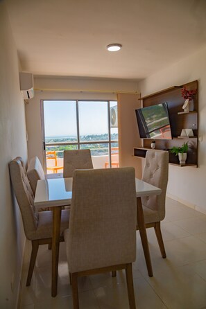 Dining - Modern apartment with sea view (Torices)