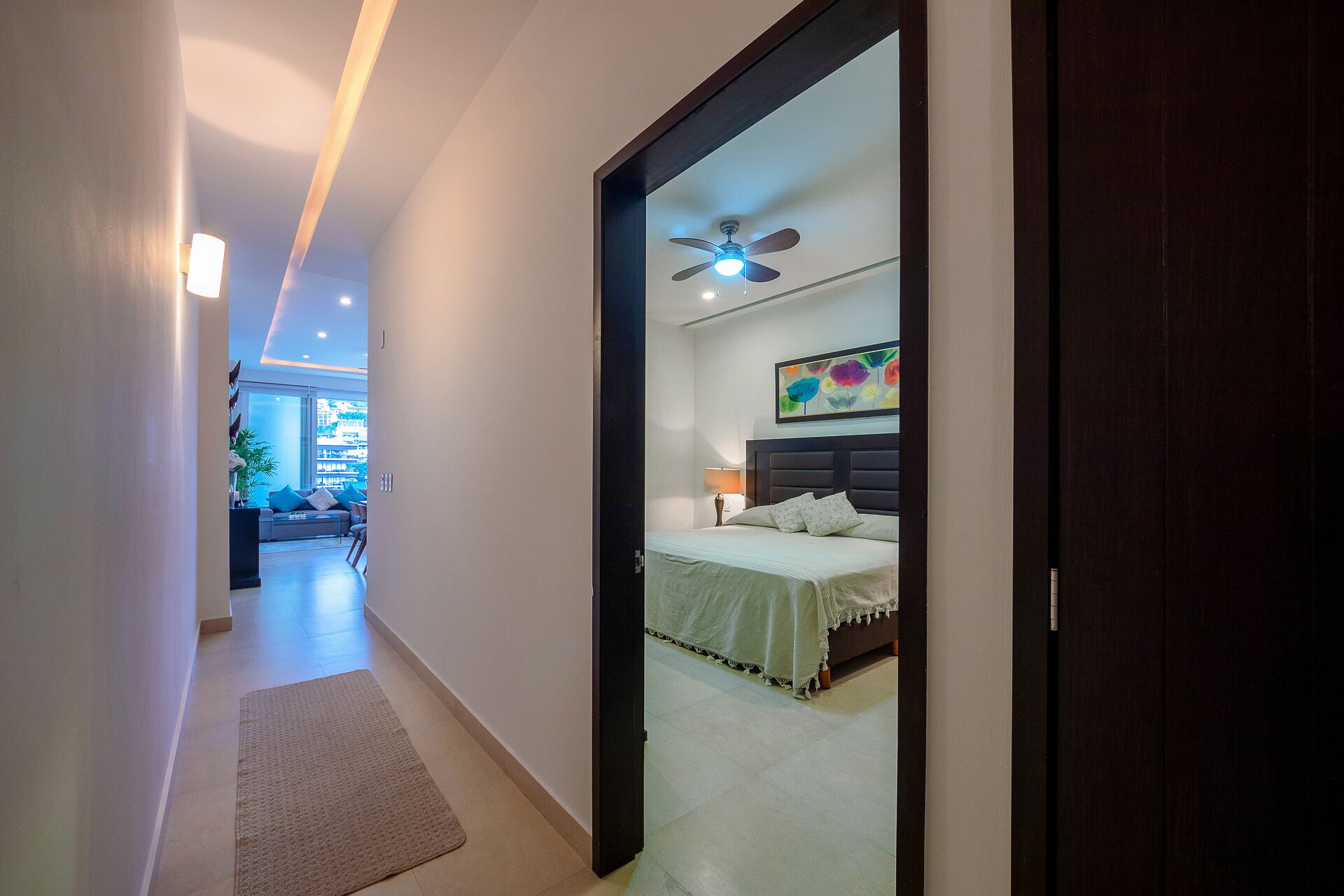 The Park PH-606 Luxury Condo -Romantic Zone