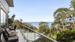 Property grounds - The Wave House - Family home in the tree tops with ocean views (Wye River)