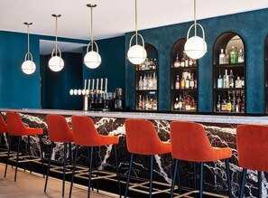 Bar (on property) - Hyatt Regency London Stratford (London)