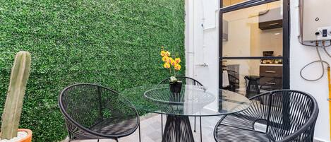 Departamento, 2 habitaciones | Terraza o patio