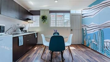 Căn hộ, 2 phòng ngủ | Bếp riêng | Lò vi sóng, máy xay thực phẩm, dụng cụ nấu nướng/bát dĩa/dao nĩa