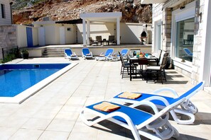 AuĂenpool, beheizter Pool