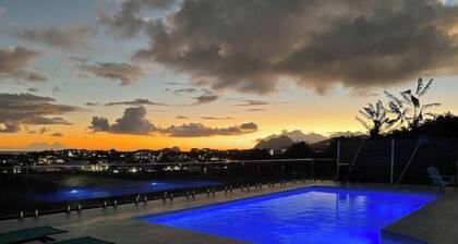 Villa vue mer de 3 Ă 11 personnes