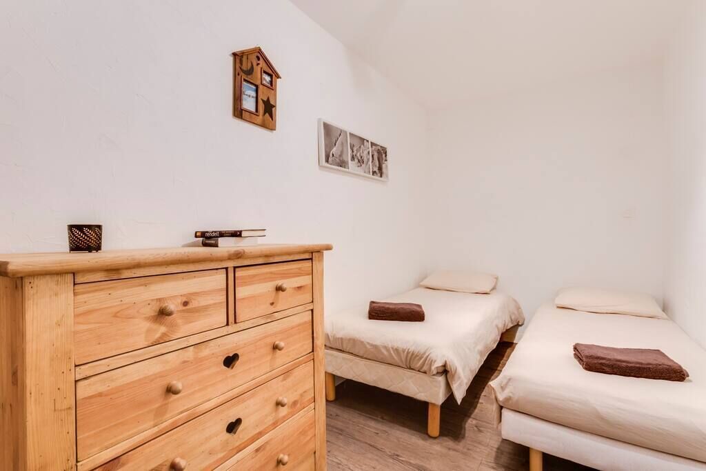 4 Schlafzimmer, Bügeleisen/Bügelbrett, Reisekinderbett, WLAN