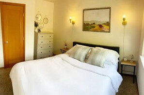 1 bedroom, iron/ironing board, bed sheets