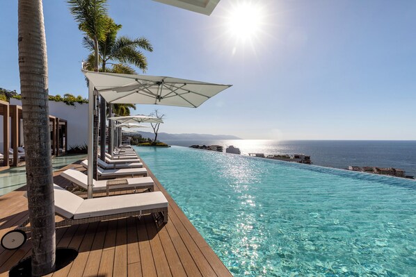 Alberca al aire libre 