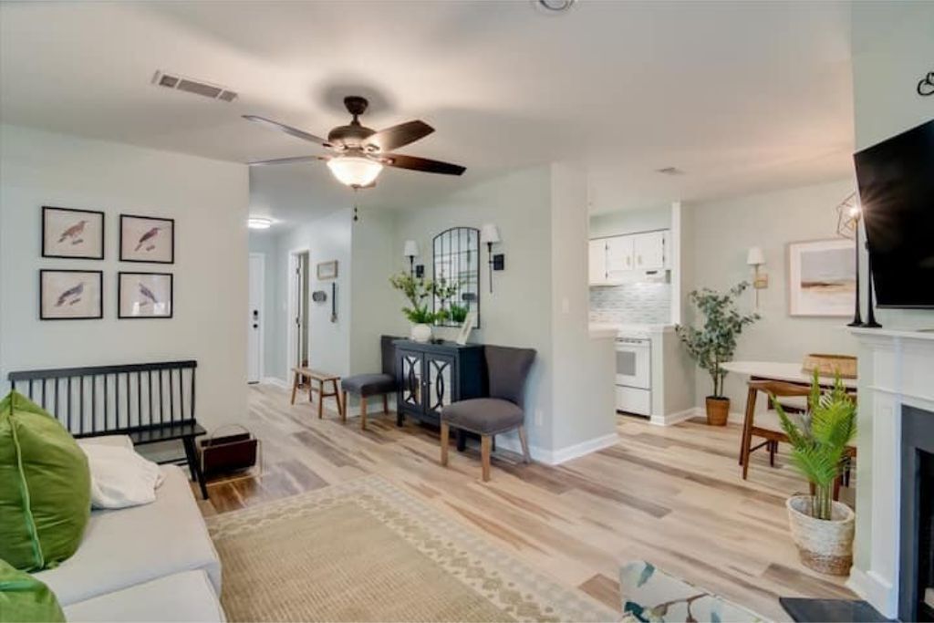 Classy 2BR1BA close to Masters