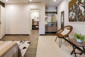 4 chambres, fer et planche à repasser, Wi-Fi, draps fournis