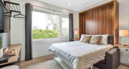 Modern New Suite Near YVR Airport, All Private