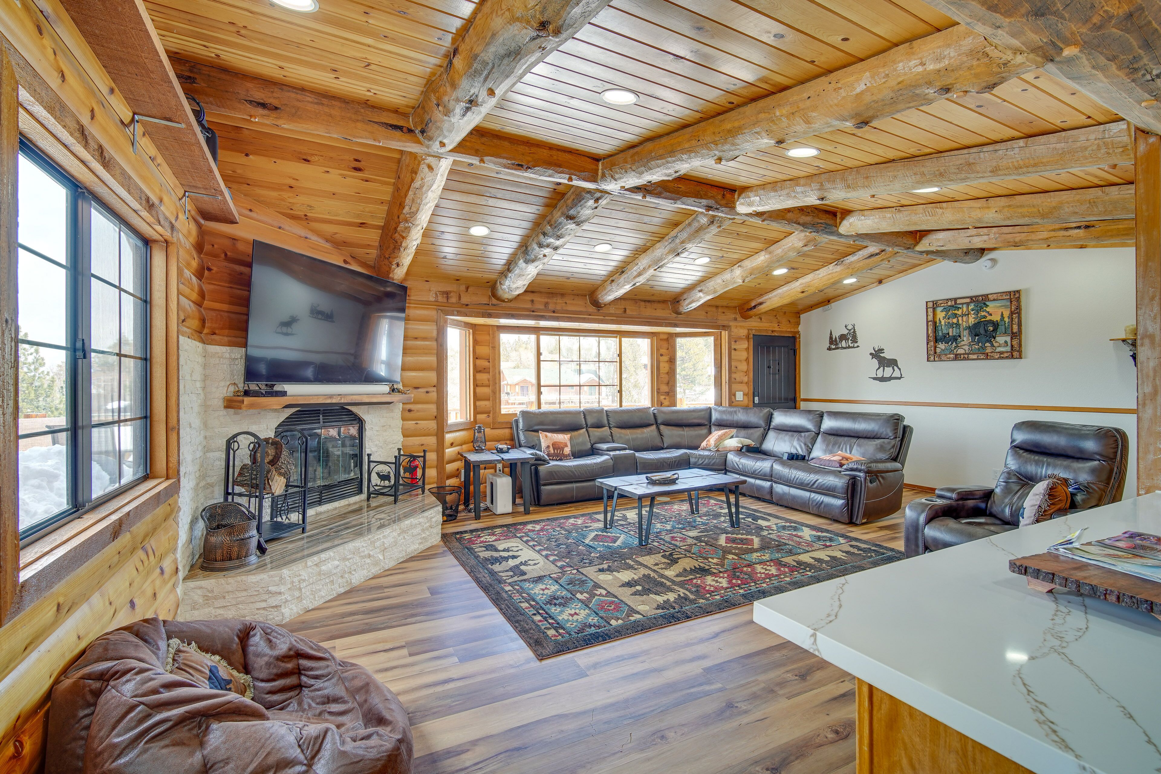 Pet-Friendly Big Bear Cabin Rental: 3 Mi to Skiing