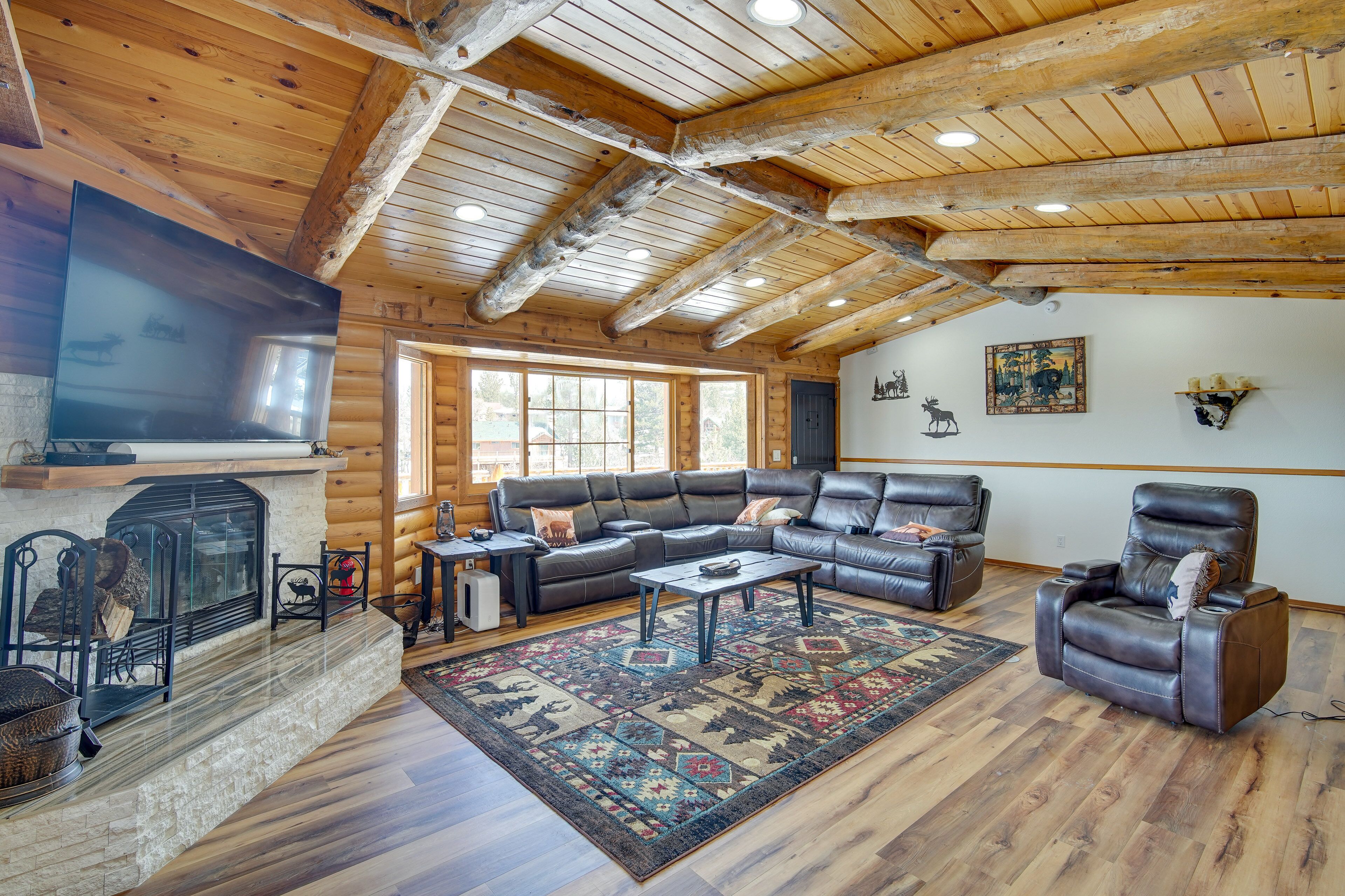 Pet-Friendly Big Bear Cabin Rental: 3 Mi to Skiing