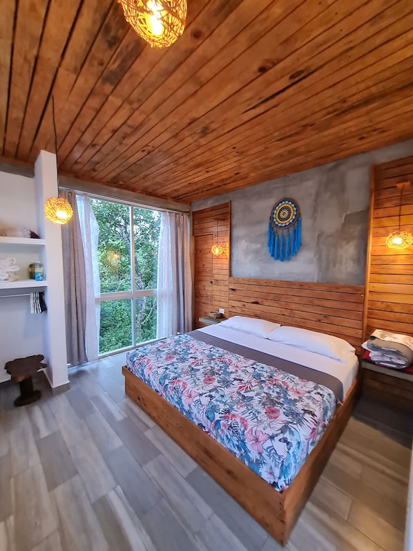 Superior Single Room | Down comforters, minibar, free WiFi, bed sheets