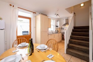 Dining - Sea Whisper- lovely home in charming village (Pittenweem)