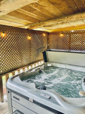 Bain à remous extérieur