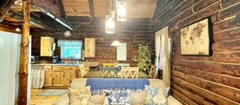 Timberline Cabins - The Wilmington Cabin - Hot tub, WiFi, Pets, Fireplace