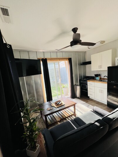 The Art Door Duplex only minutes from beach