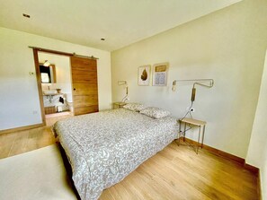 3 camere, Wi-Fi gratuito, lenzuola, accesso in sedia a rotelle