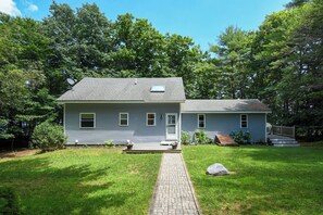 Exterior - Newly Remodeled 5-BR Waterfront home on Sebago Lake – Spacious and Stunning! (Raymond)