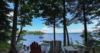 Newly Remodeled 5-BR Waterfront home on Sebago Lake – Spacious and Stunning!