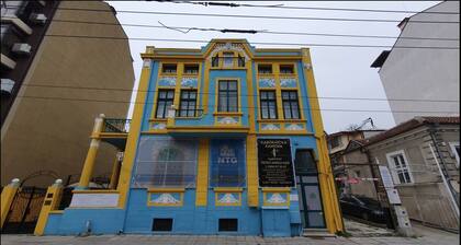 Sun House Guest Rooms (5)