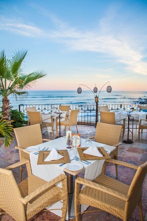 Property grounds - Cabo Surf Hotel and Spa (San José del Cabo)