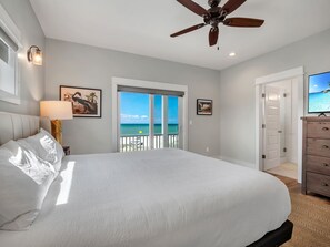 4 bedrooms, iron/ironing board, free WiFi, bed sheets - Beach Life: Charming 4 Bedroom South IP Home-Priv. Pool, Pet Friendly, Sleeps 10 (Indian Pass)