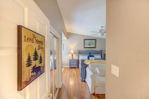 2 Schlafzimmer, Schreibtisch, Bügeleisen/Bügelbrett, kostenloses WLAN