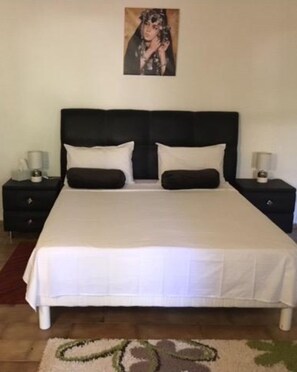 3 多间卧室、熨斗/熨衣板、WiFi、床单