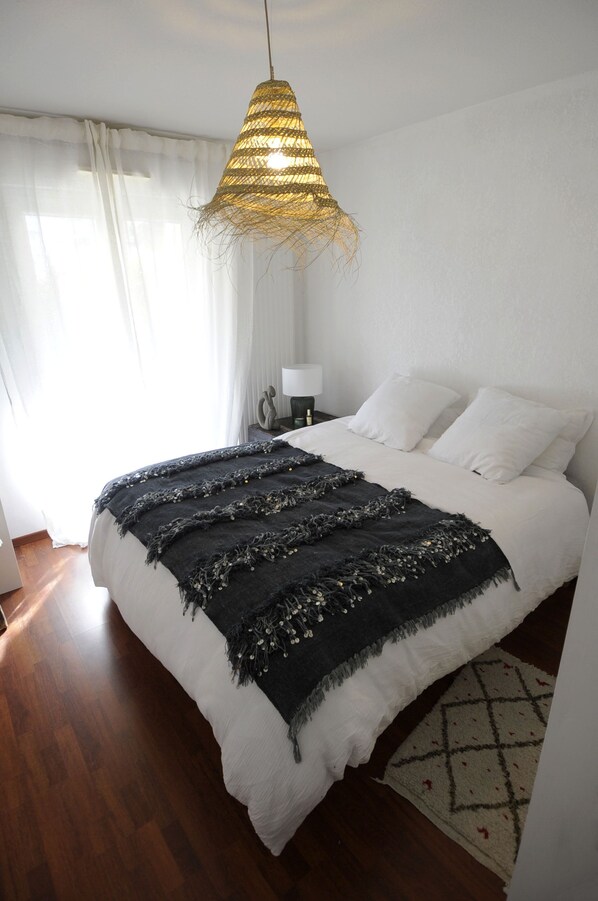 1 bedroom, WiFi, bed sheets