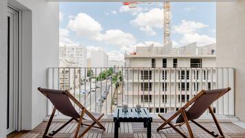 Premium Apartment | Living area