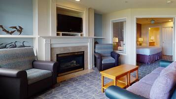 2 bedrooms, iron/ironing board, WiFi (surcharge), bed sheets