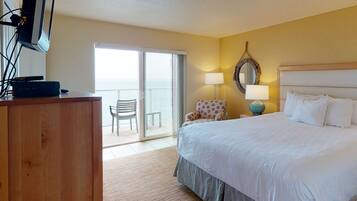 3 bedrooms, iron/ironing board, WiFi (surcharge), bed sheets