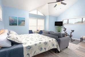 3 Schlafzimmer, Schreibtisch, Bügeleisen/Bügelbrett, Reisekinderbett