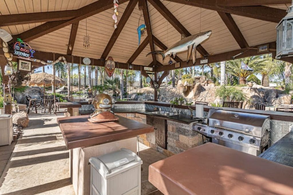 •Amazing Pool Oasis Getaway with waterfall & slide! Instagram- resortliving4you