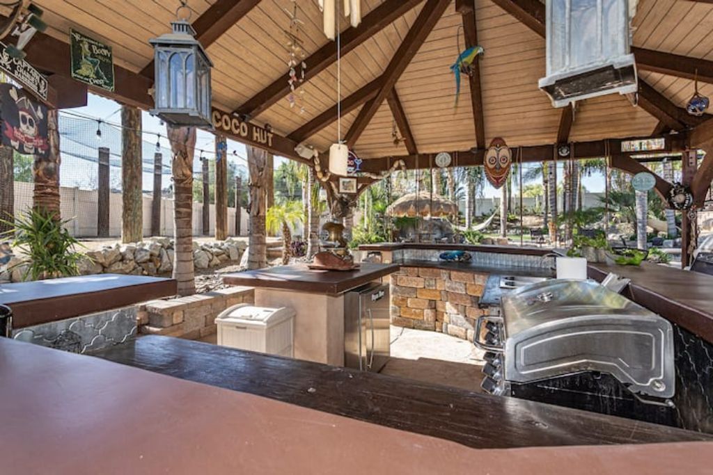 •Amazing Pool Oasis Getaway with waterfall & slide! Instagram- resortliving4you