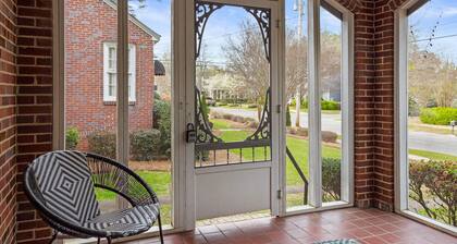 Charming cottage near downtown Opelika!