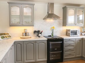 食器洗い機、調理器具と食器