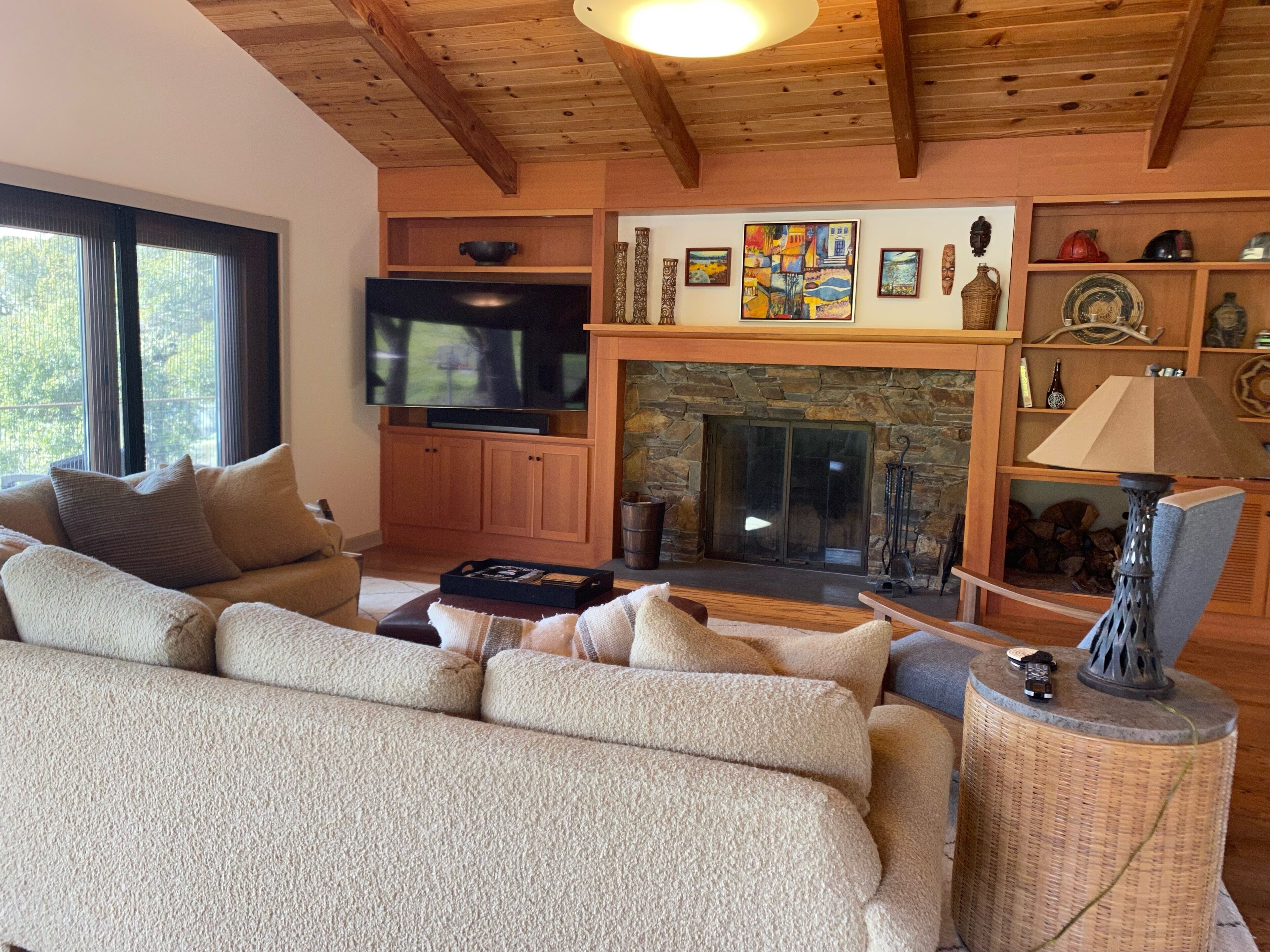 Hilltop views, 30 private acres, expansive swimming pool