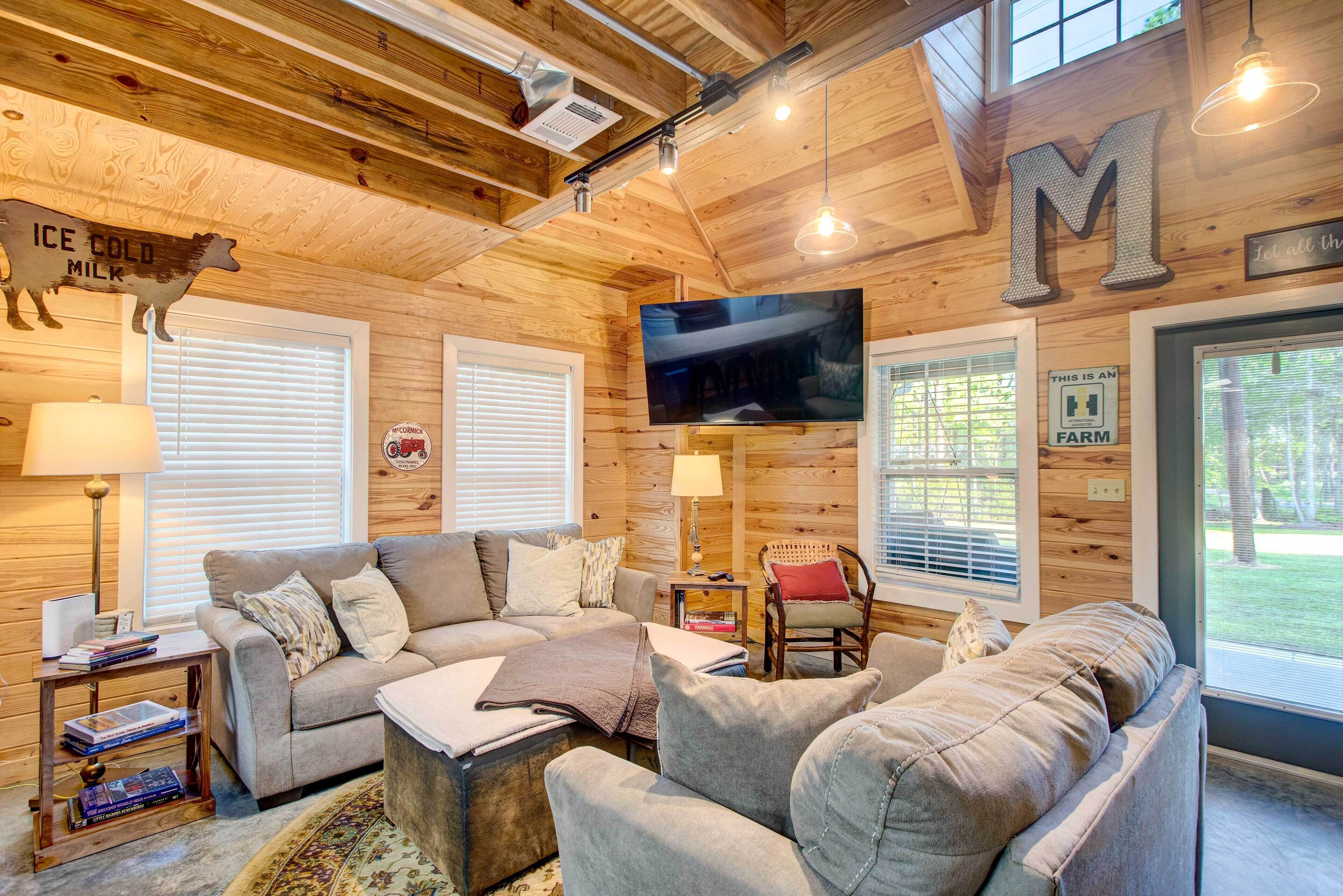 Charming Rural Vacation Rental w/ Lake Access!