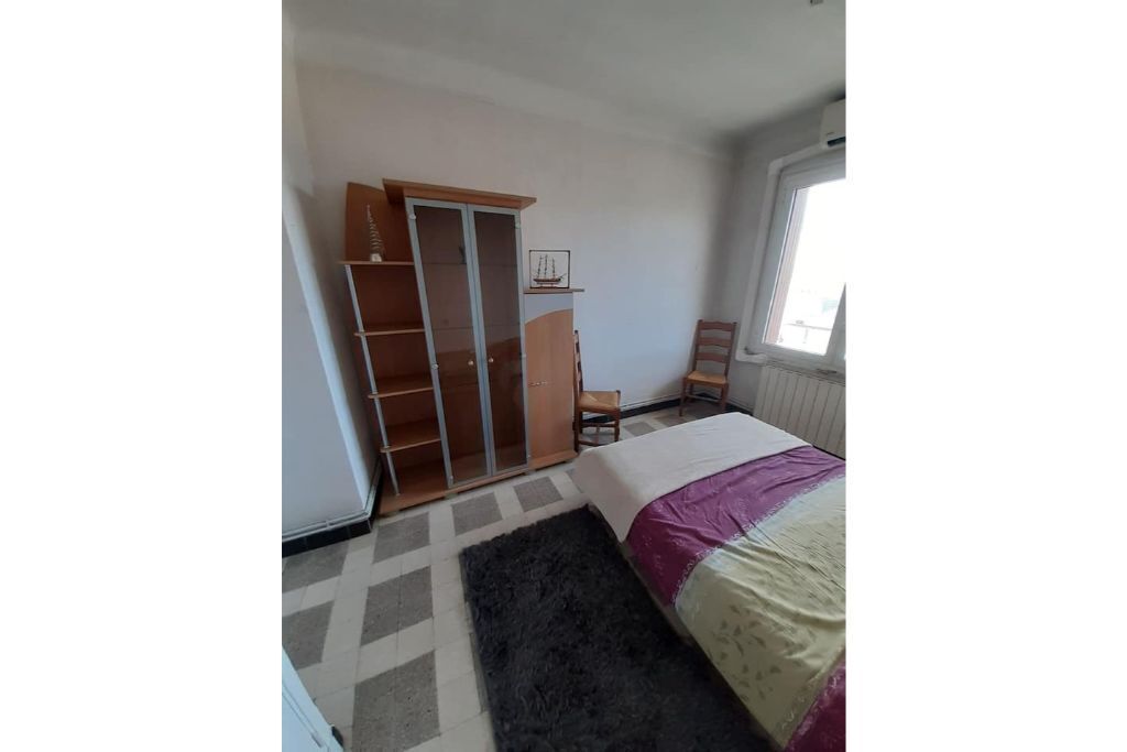 Location TOULON  agréable