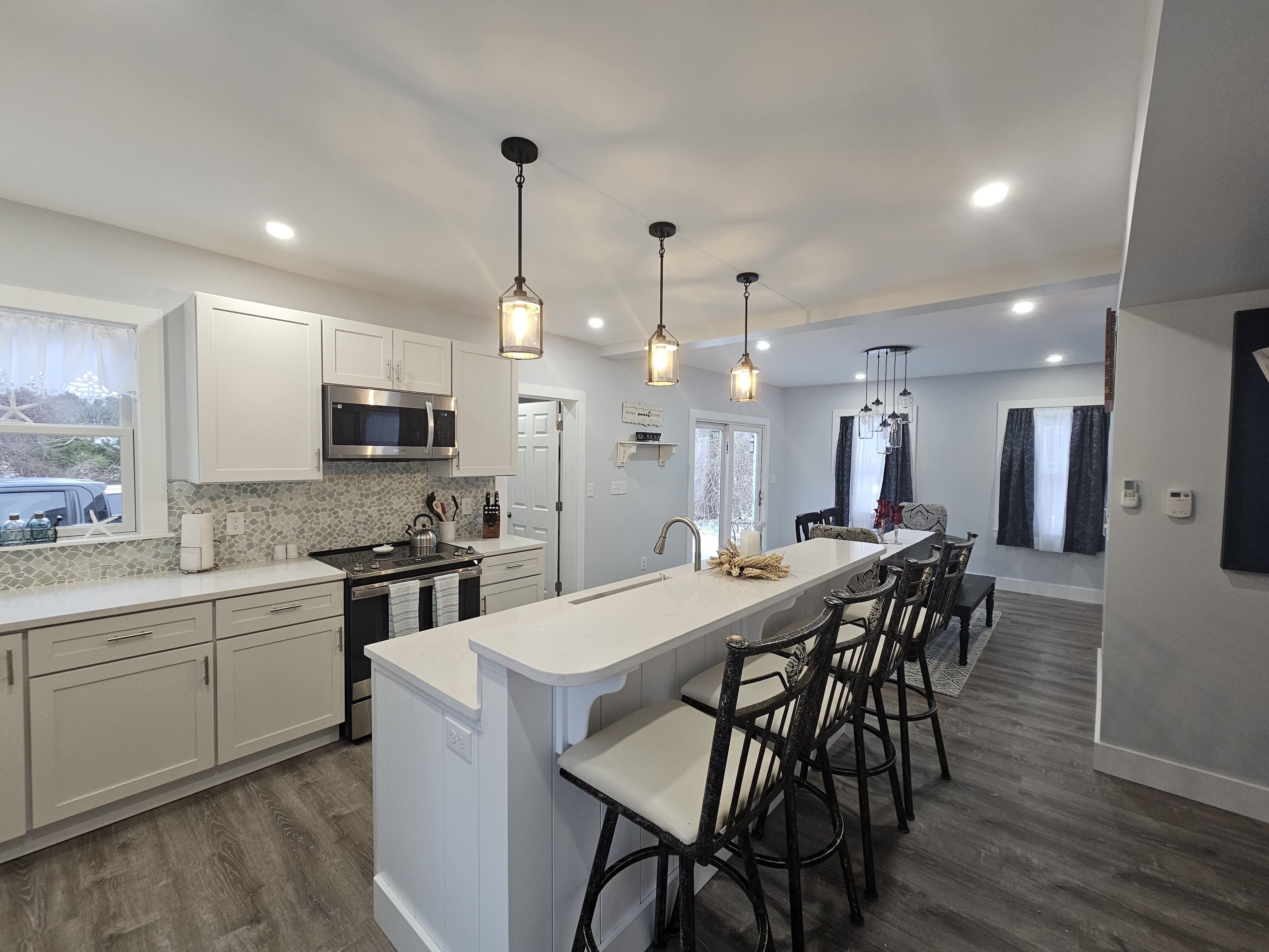 ALL NEW ~ The Historic Seaward Cottage